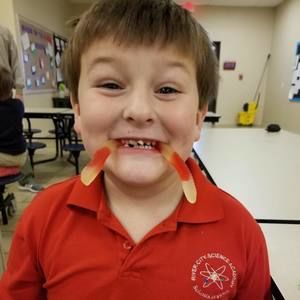 Meet your Posher, Adrienne